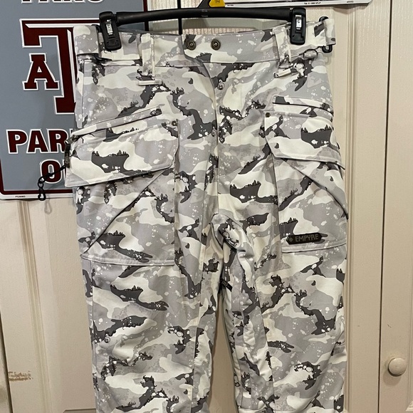 Empyre 10,000 MM Men’s Camouflage Snowboard Pants - Picture 1 of 7